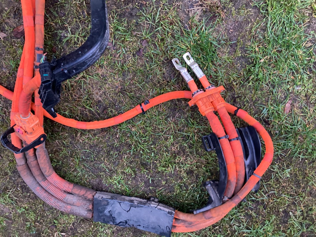 фото №5, Роз'єм podłączę заряджання 32286754 volvo polstar 2 20- org ідеальний стан