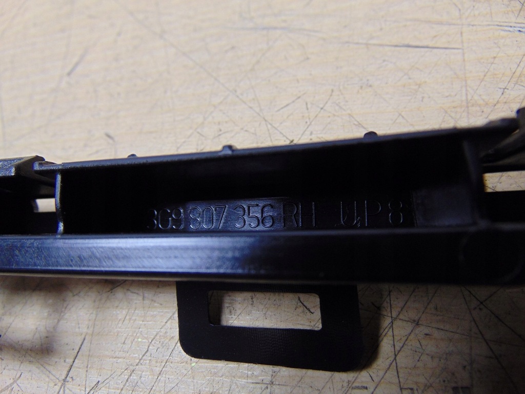 фото №14, Направляющая бампера правый задняя vw passat b8 kombi новый