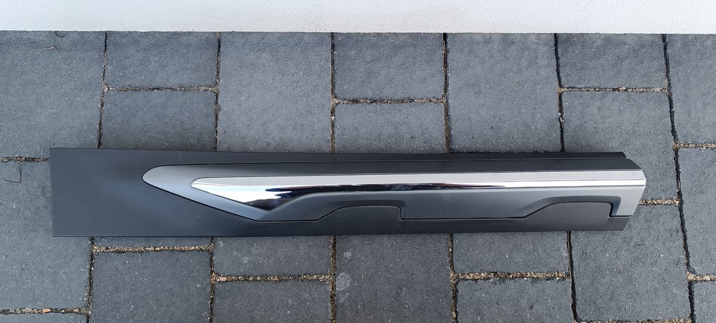 фото №1, Молдинг дверь правый задняя bmw x3 g01 x-line