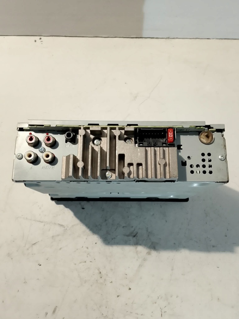 фото №3, Toyota corolla pioneer mvh-160ui радіопрогравач