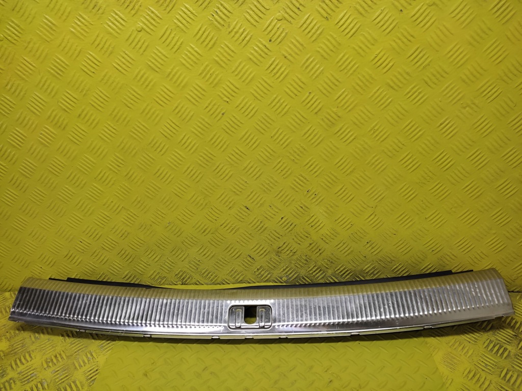 фото №1, Audi a6 c6 kombi захист пластикова багажника