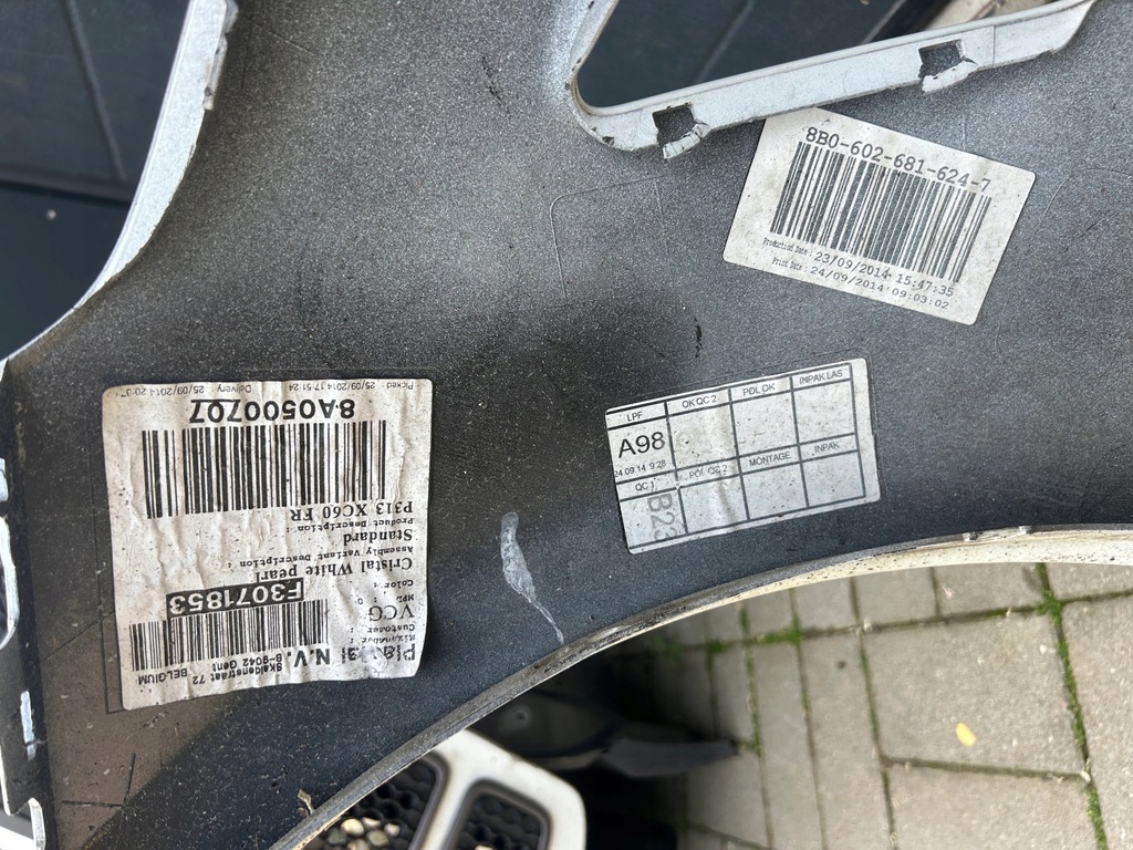 фото №15, Volvo xc-60 xc60 i lift 13-17 бампер перед радар 31333833 решітка радіатора