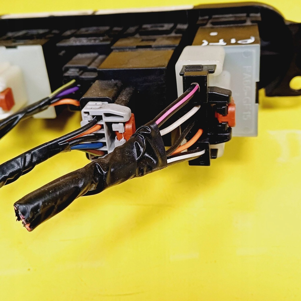 фото №8, Переключатель подогрев стекло chrysler pt cruiser 04671622ad nr724