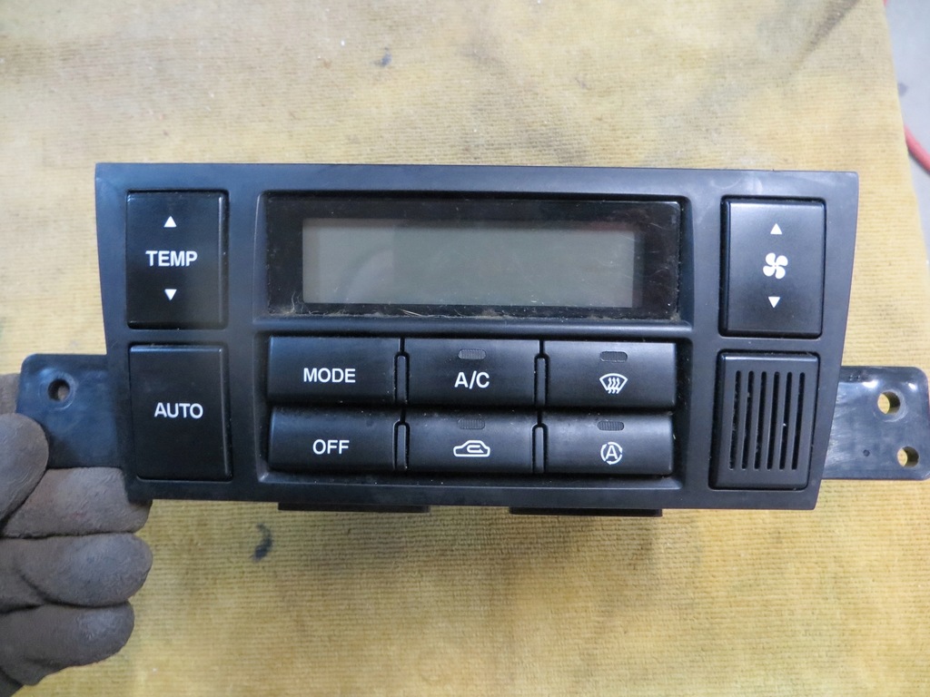 фото №1, Hyundai tucson i панель кондиціонера climatronic