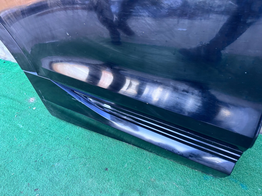 Audi e-tron 4ke 18- дверь правое  задняя задняя правый  оригинал  европа Цена