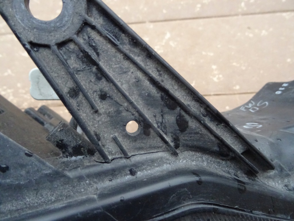 фото №2, Toyota avensis t29 лампа права звичайна лінза led