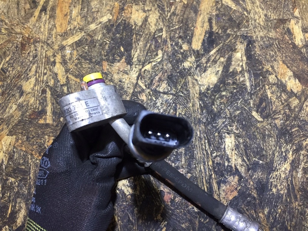 фото №4, Audi q7 4l трубка шланг кондиціонера 7l6820741e