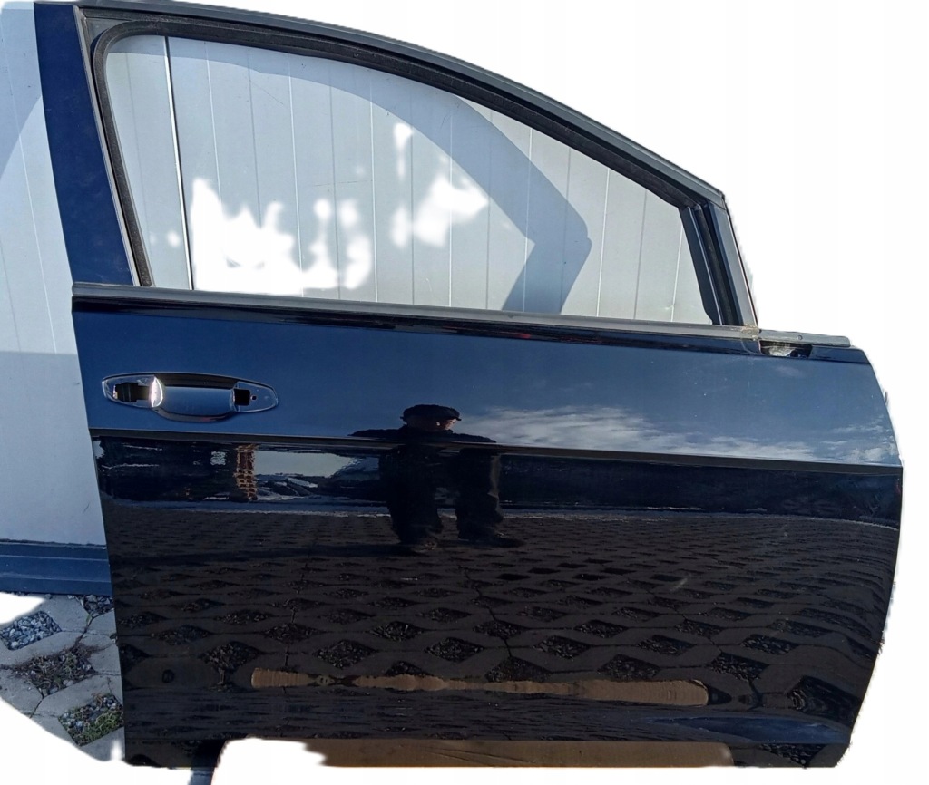 фото №1, Дверь правый перед vw golf vii чёрные lo41