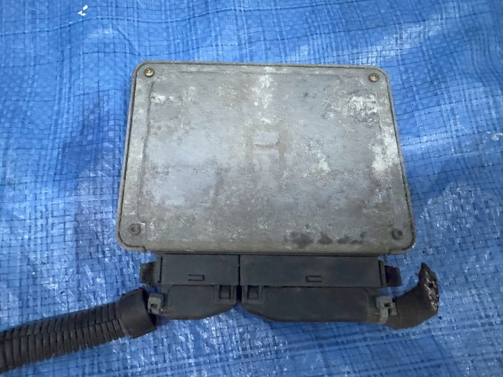 фото №7, Блок управления бортовой компьютер двигателя skoda 0261206266 06a906018fh