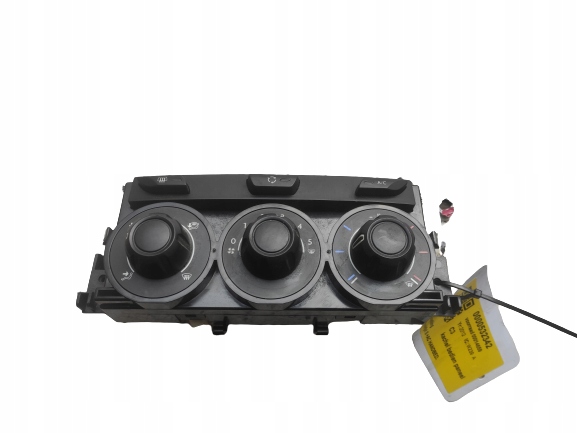 фото №1, Панель обдув кондиционера citroen c3 ii ds3