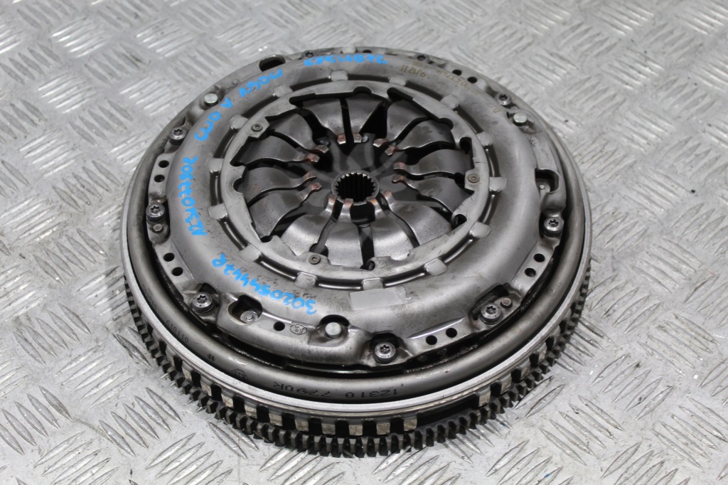 фото №1, Зчеплення притиск маховик з двома масами clio v 5 123107790r