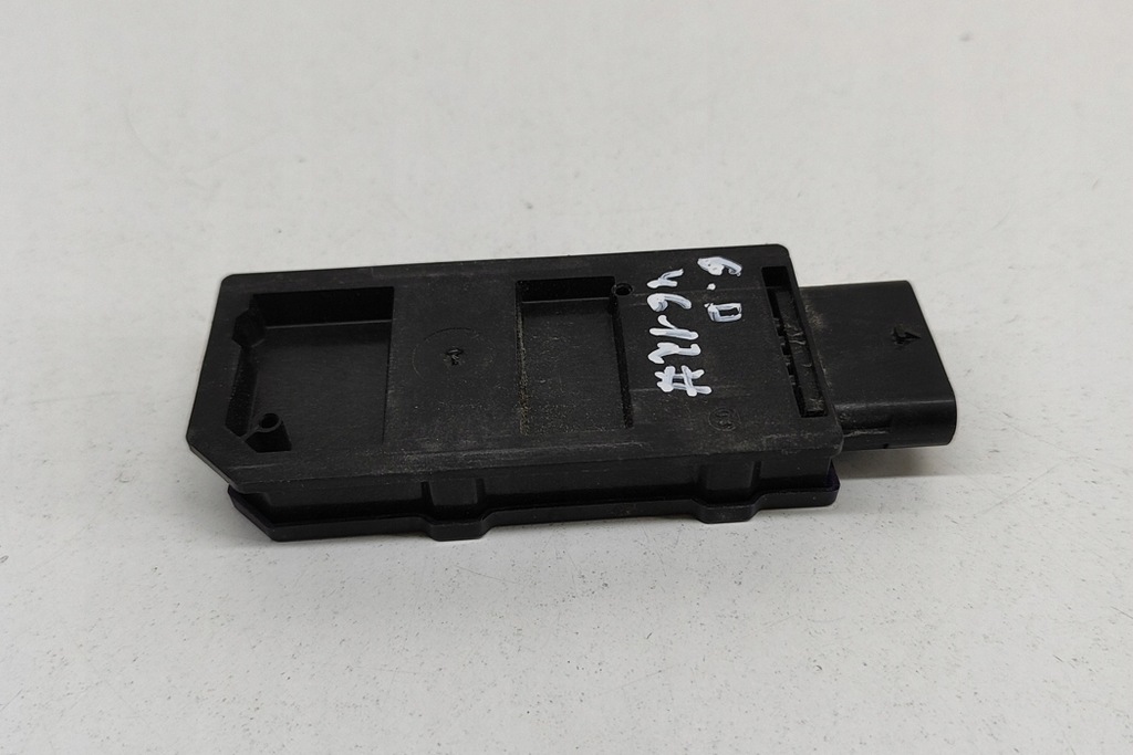 фото №5, Skoda enyaq iv антенна центрального открывания 5wa962133d 2022 26806089