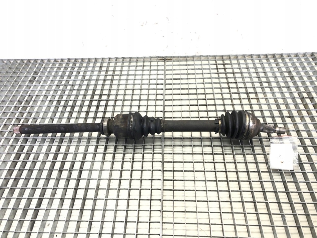 Купити Привідний вал правий перед peugeot 607 2.7 204km шрус