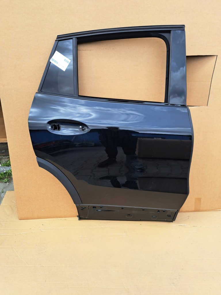 фото №1, Mercedes 247 gla дверь правый задняя