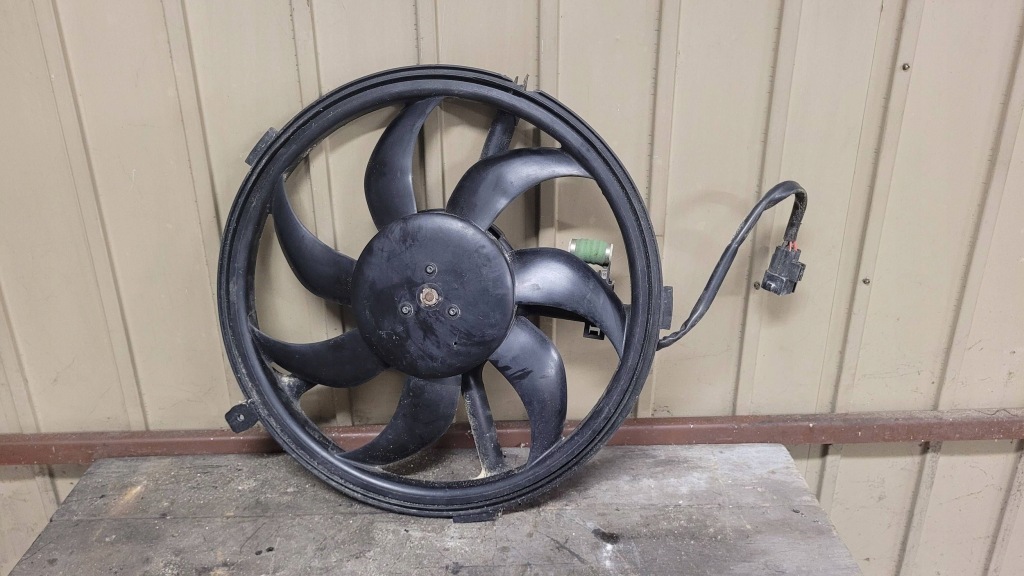 Купить Mini r50 r55 r56 r60 cooper one вентилятор радиатора 130303027