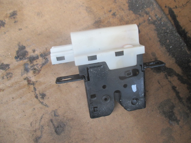 фото №1, Renault laguna 2 ii замок кришки