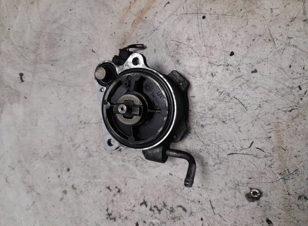 Купить Насос вакуум toyota yaris 1.4 d-4d