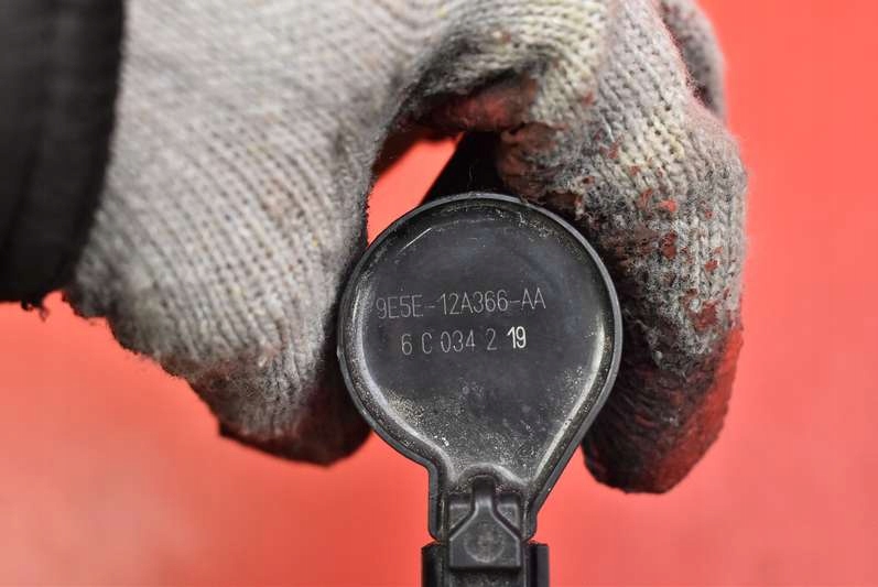 фото №8, Катушка зажигания 9e5e-12a366-aa ford mondeo mk5 fusion usa 2.5 16v 14-20