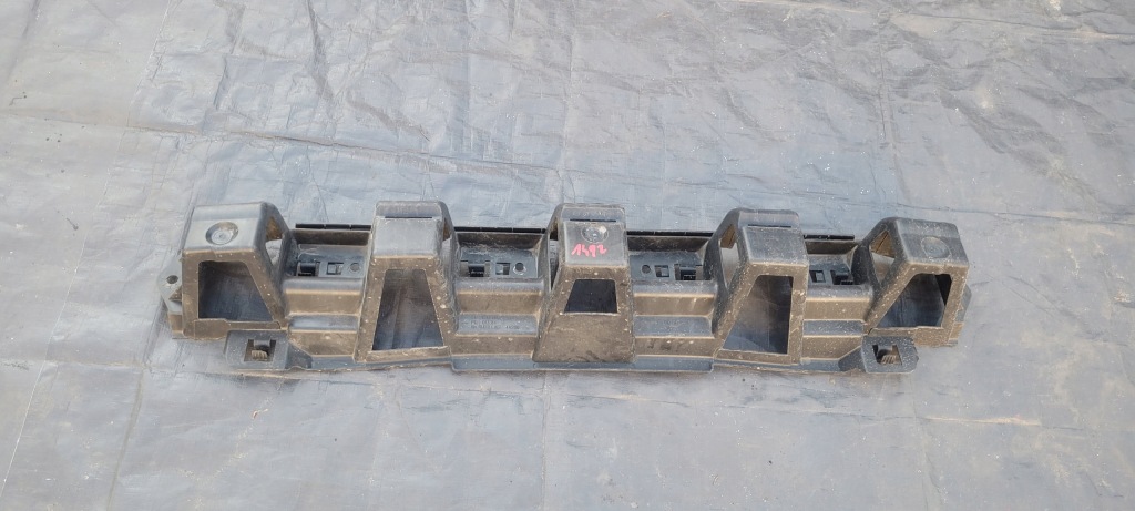 Купить Citroen c5 iii sedan направляющая бампера задний  абсорбер