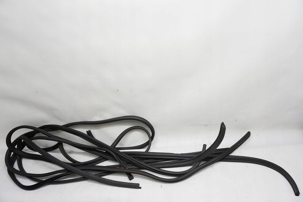 фото №1, Комплект прокладка дверь крышки renault kangoo ii