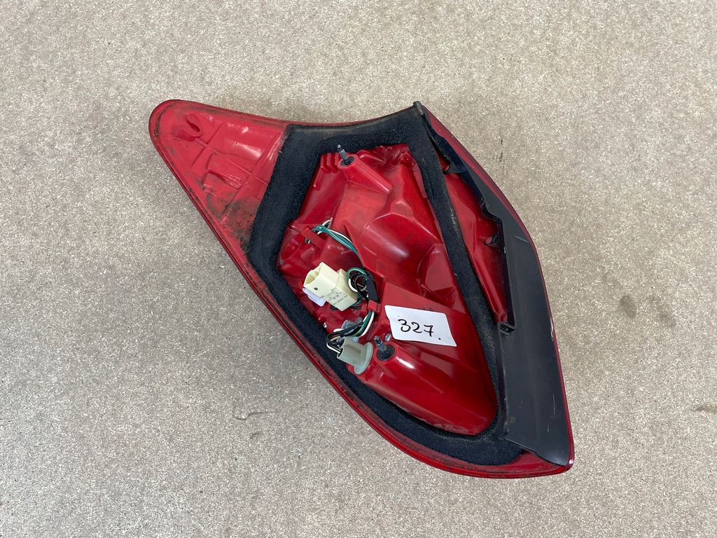 фото №8, Лампа правая задняя toyota rav4 iii przed lift w крыло