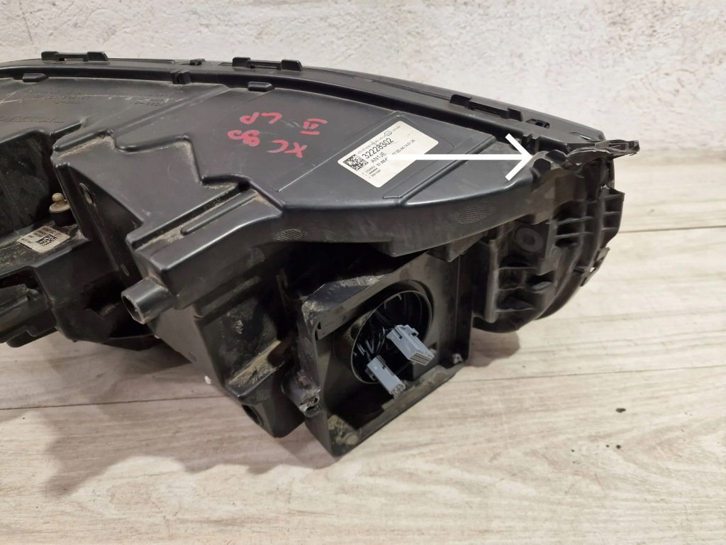 Volvo xc90 рестайлінг  фара ліва full led mid 19 - Зі Шроту