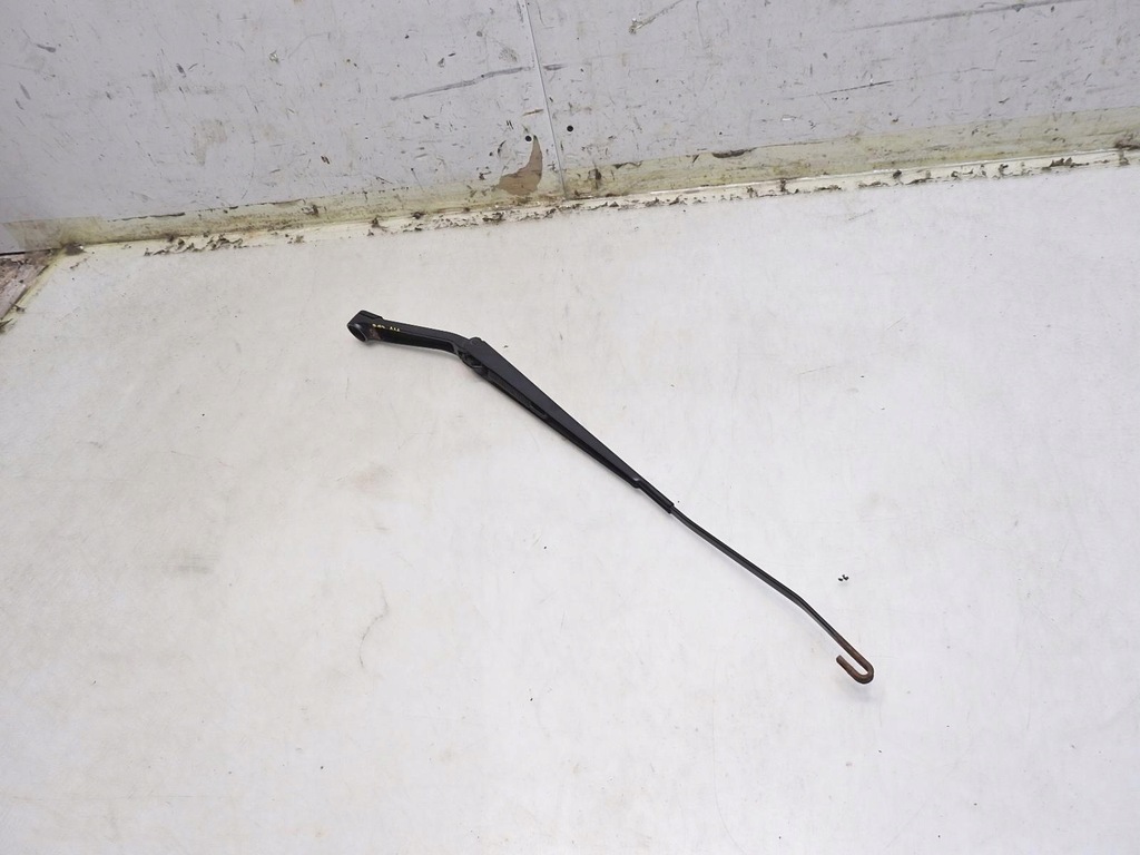 фото №8, Рычаг дворники правое nissan nv200