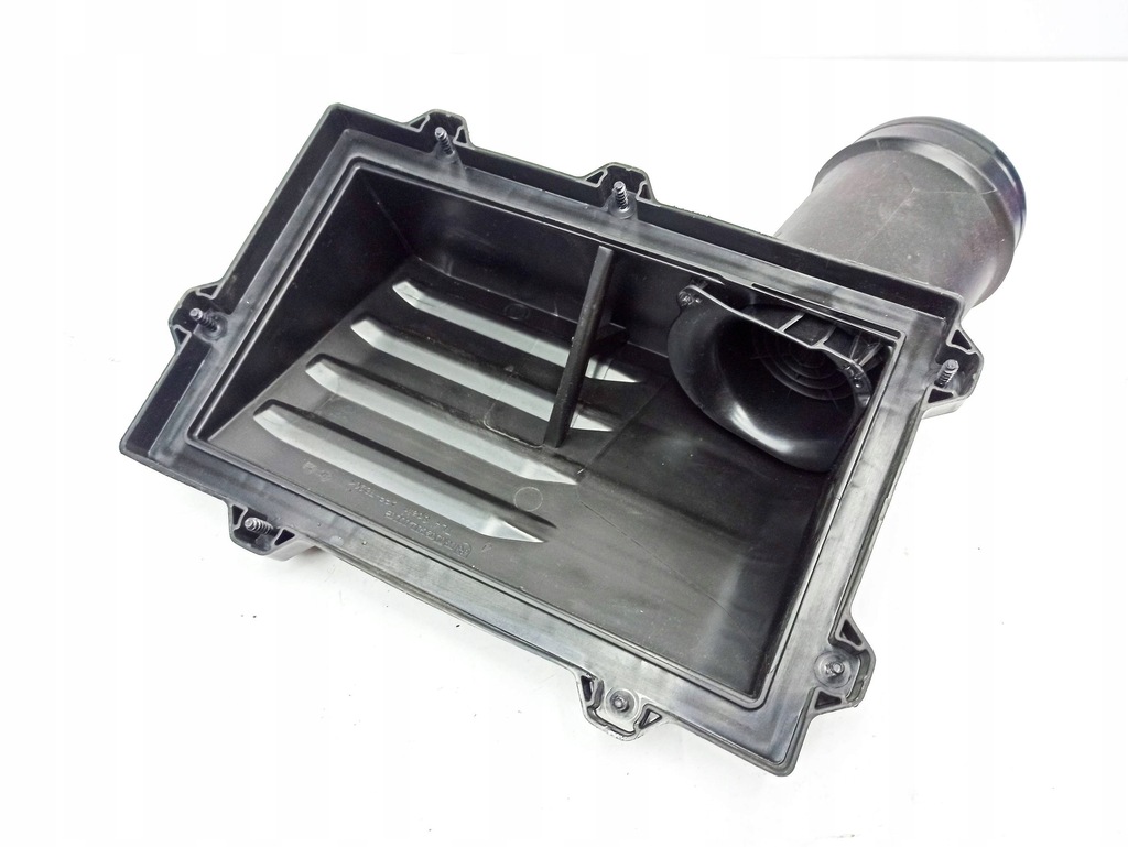 фото №14, Audi a1 2024 корпус фильтров воздуха