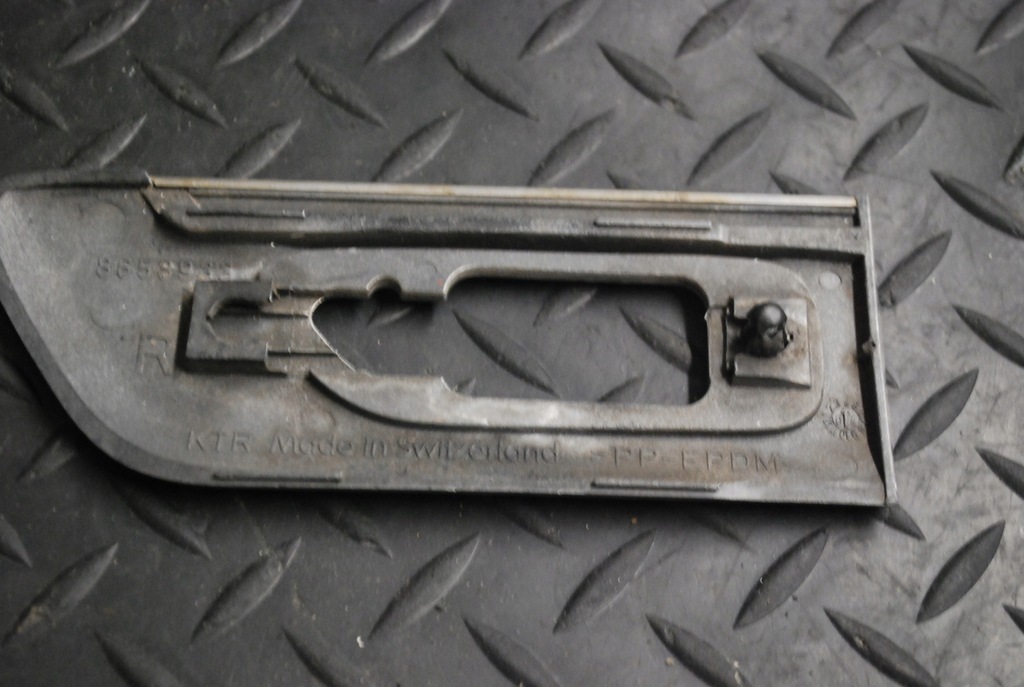 фото №8, Молдинг крыла правый перед volvo 8658933