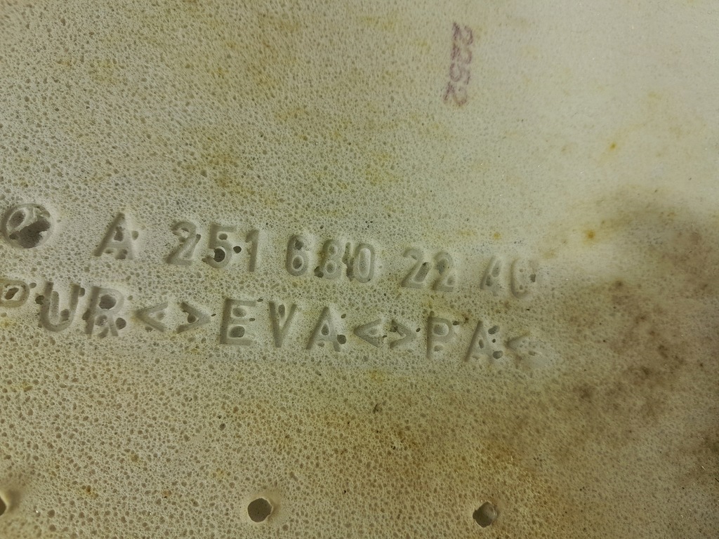 фото №6, Mercedes r w251 обшивка підлога правий перед a2516802240