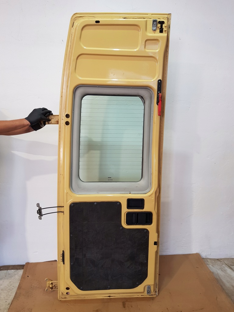 фото №15, Двері задня ліва праве iveco daily iv 06-11r eu 3.0 hpi irisbus 215cm kpl