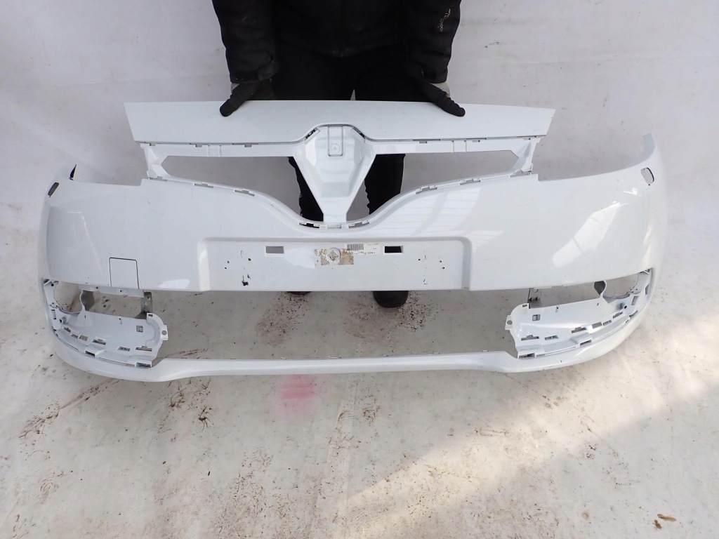 Купить Renault scenic 3 3 рестайлинг  13-16 бампер перед передний sprysk