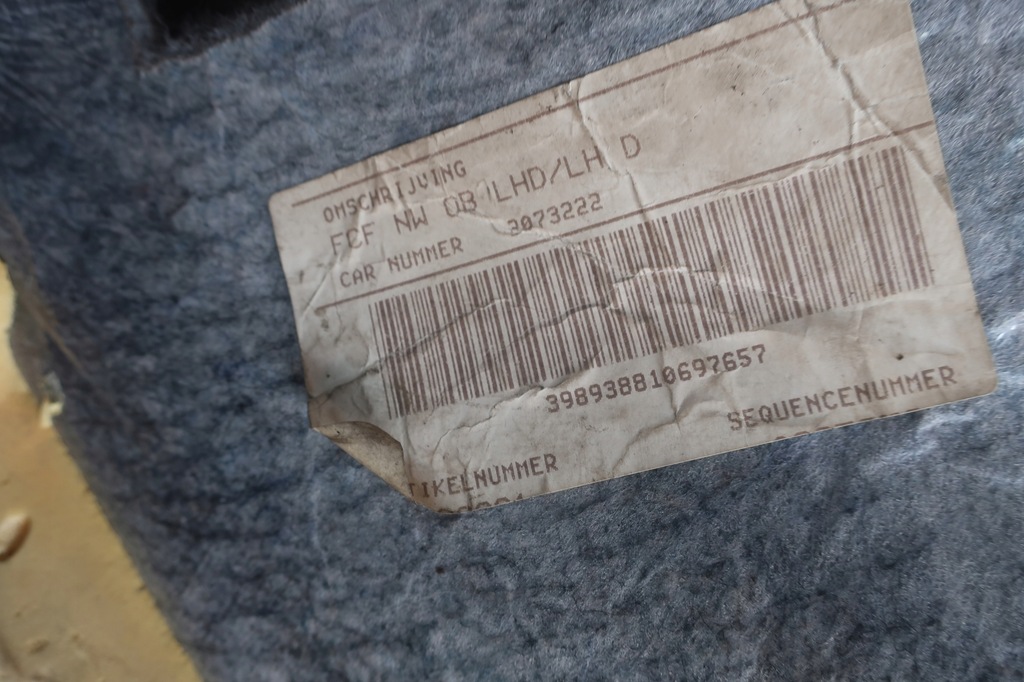 фото №7, Volvo s40 ii v50 килимок водія обшивка ліва 04-11eur