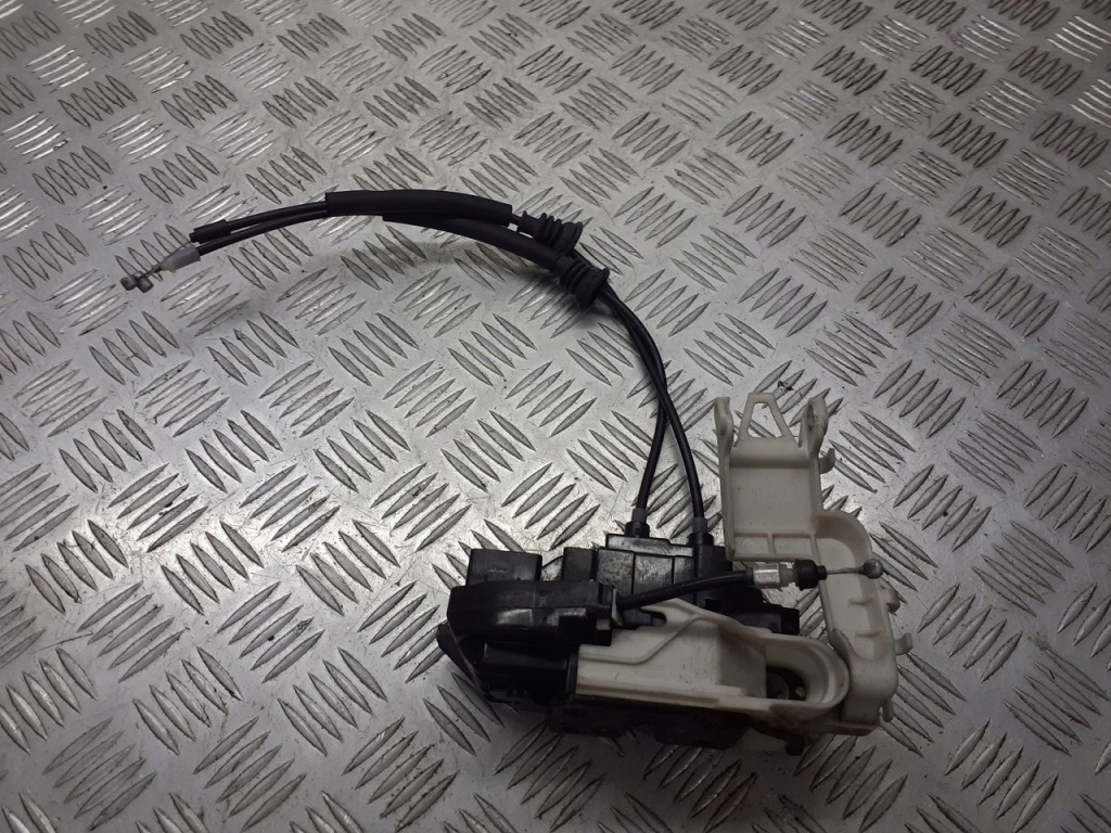 фото №1, Замок дверь центральный левый перед hyundai i30 i 1.6 crdi