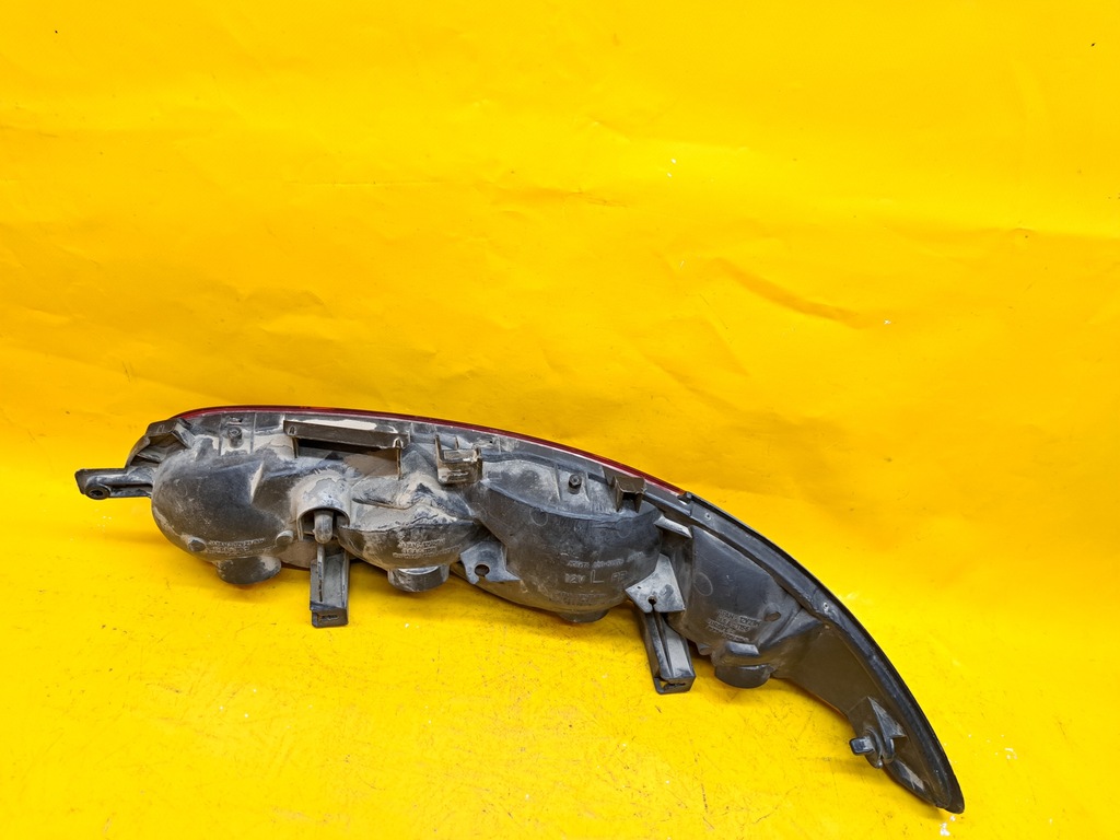 фото №11, Лампа задня ліва mazda mx3 91-98r kotto