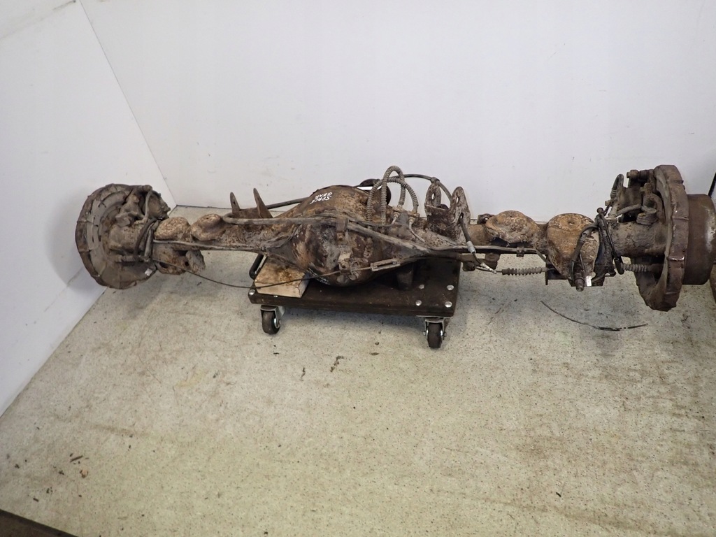 фото №9, Mitsubishi space gear l400 2.8td мост задний 4wd