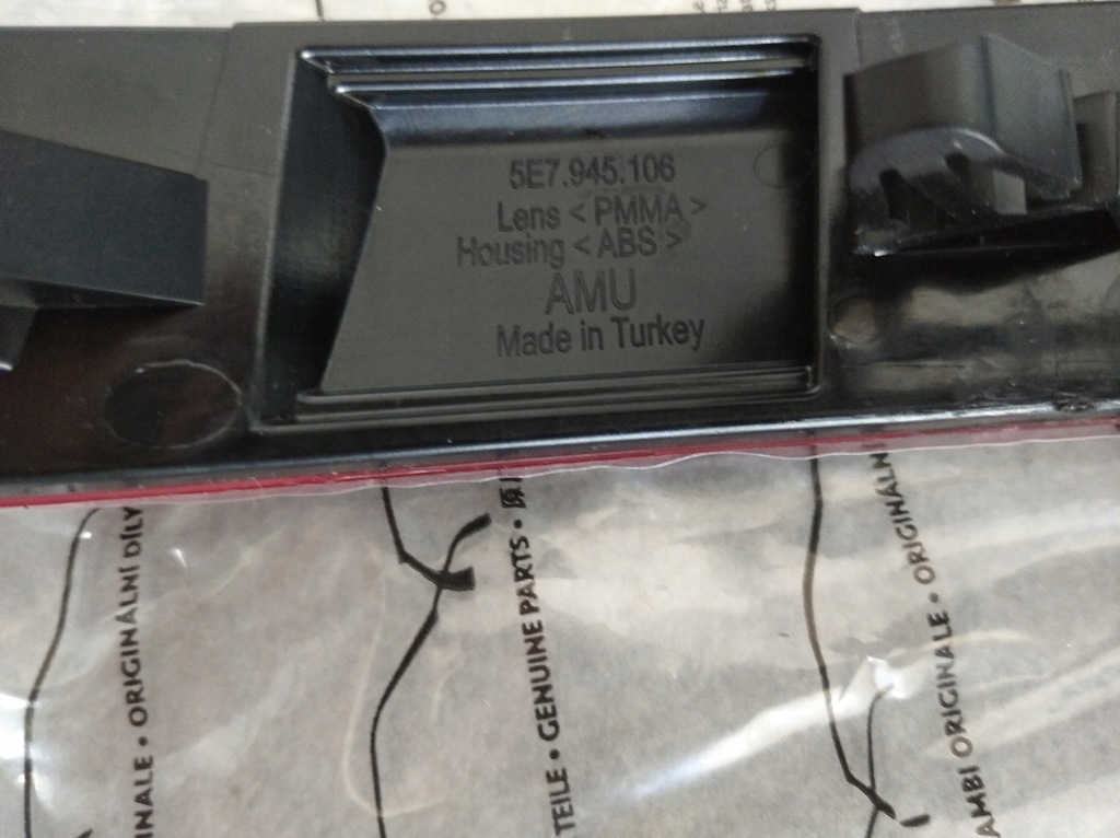 фото №5, Skoda octavia iv отражатель бампера задняя правый