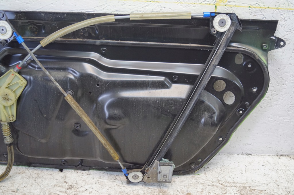 фото №12, Подъемник стекло левый перед porsche 911 997