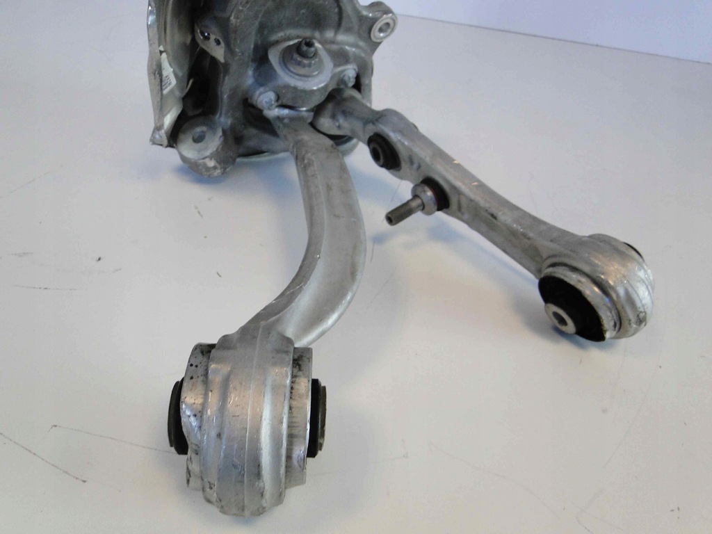 фото №11, Mercedes c w205 205 поворотный кулак правая + 2 рычаги