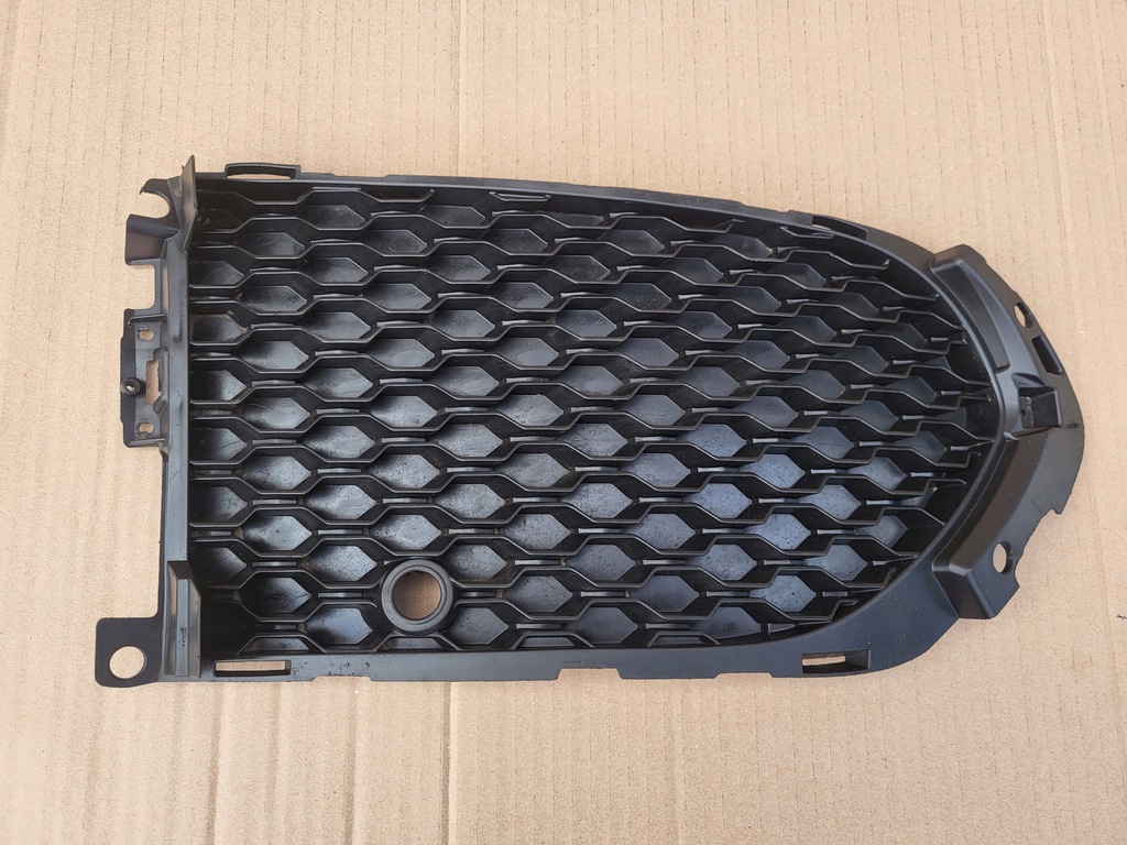 фото №1, Jaguar f-pace r-sport решётка бампера правая oryg!