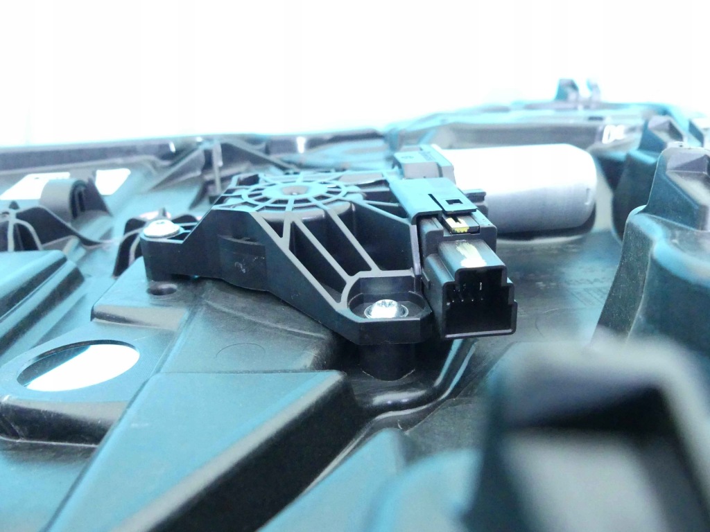 фото №4, Подъемник задняя правый volvo v40 ii 12-19