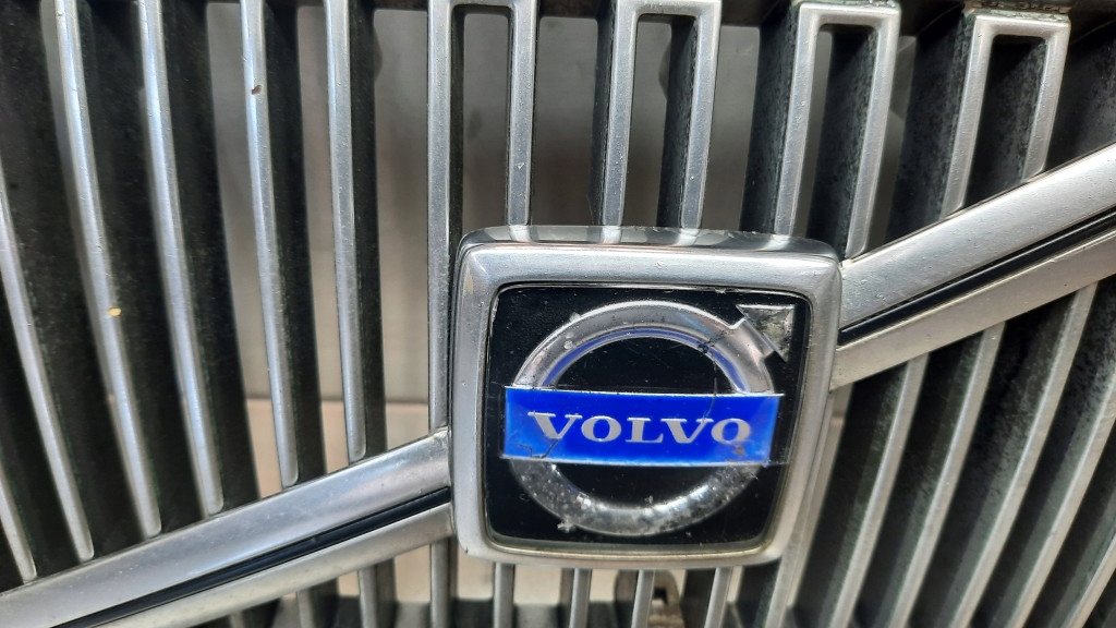 фото №7, Решітка радіатора решітка радіатора 9178087 volvo s80 98-06r