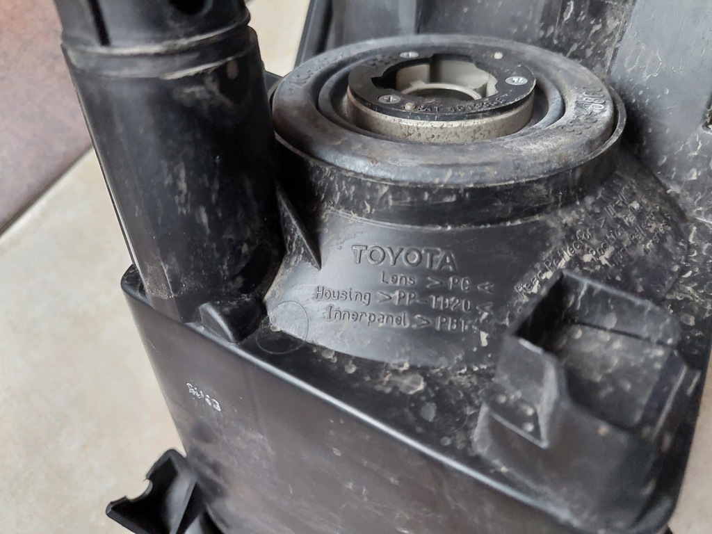 фото №7, Правая - линза - czarna - toyota rav4 iii 05-09