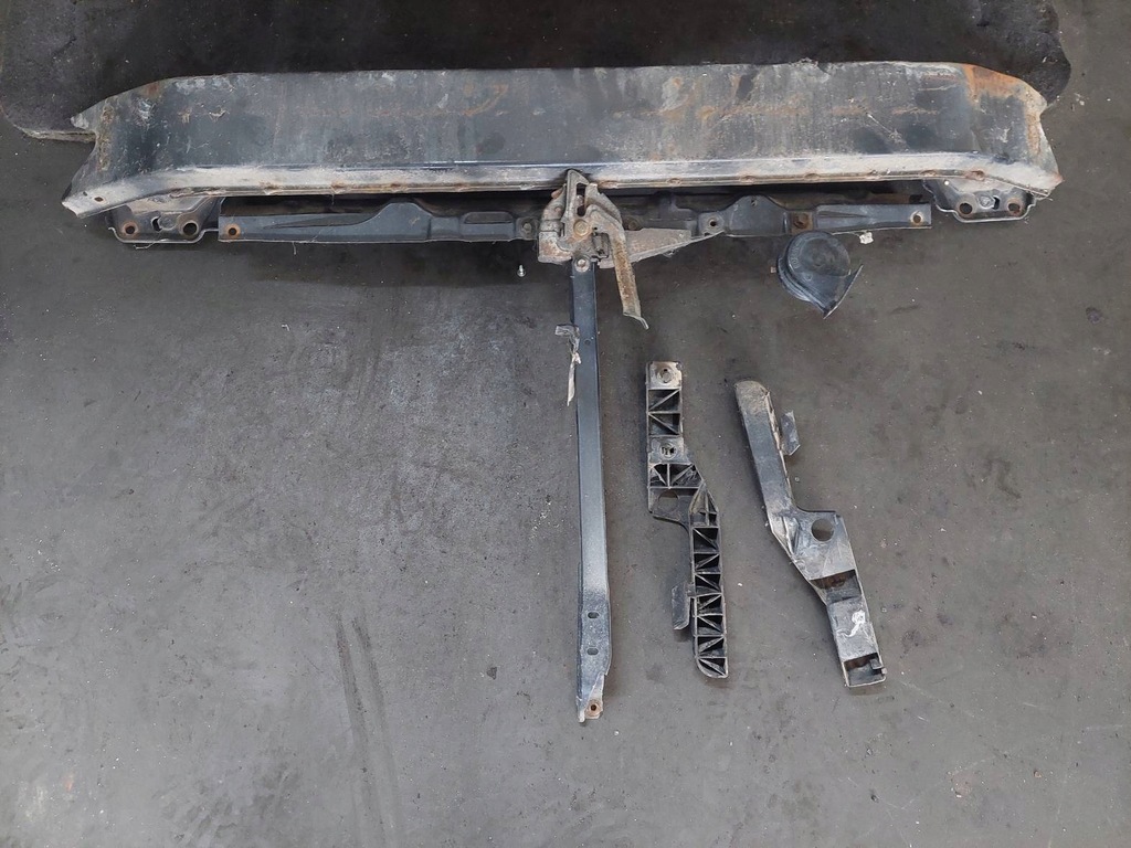 фото №10, Kompletny перед капот бампер крыло лампы toyota avensis verso i 1e2