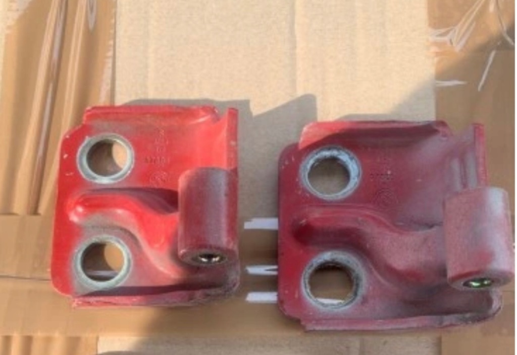 фото №1, Fiat оригинальный номер 46816375 петля дверь