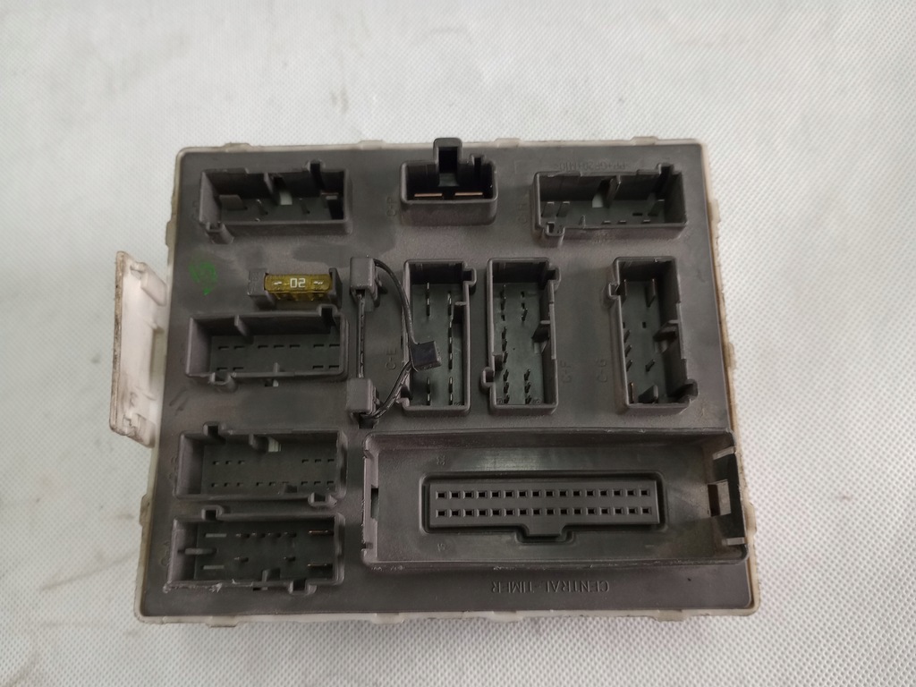 фото №8, Transit connect tc7 1.8 tdci коробка предохранителей foab-14b192-aa europa