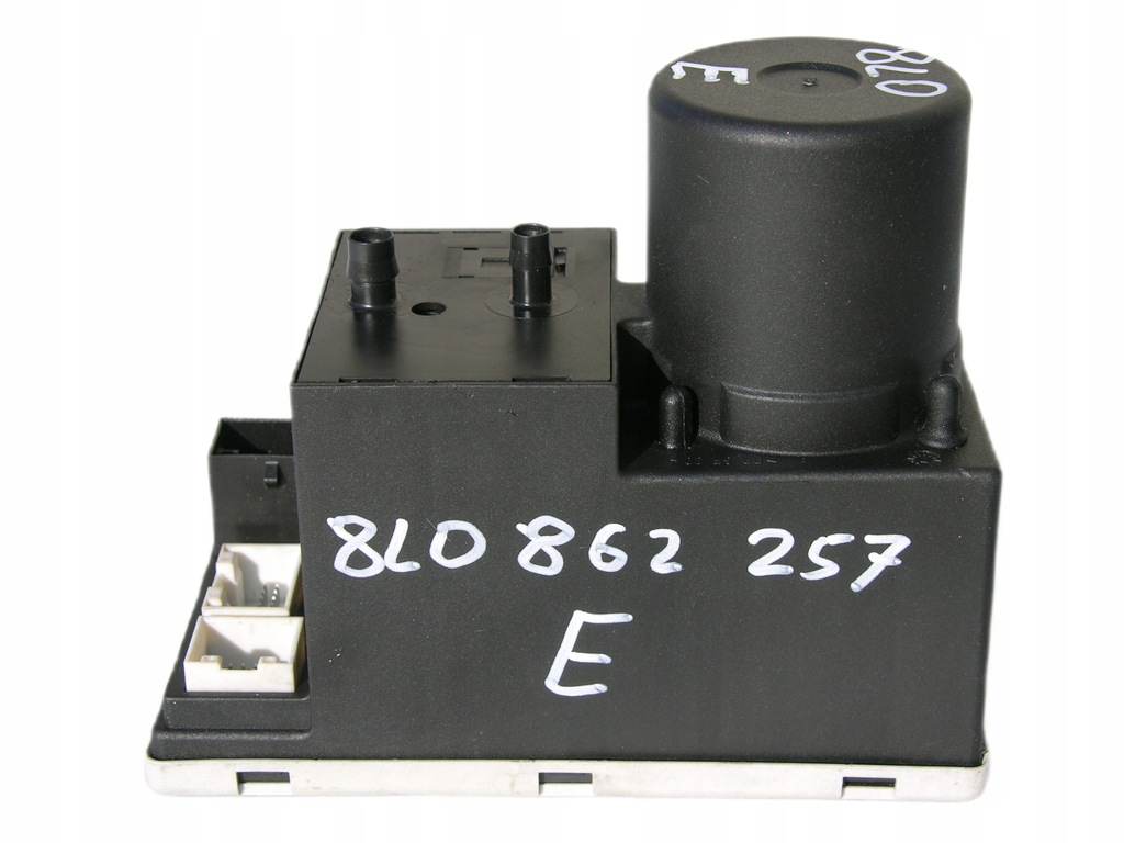 фото №1, Помпа центрального замка audi a3 a4 a6 8l0862257e