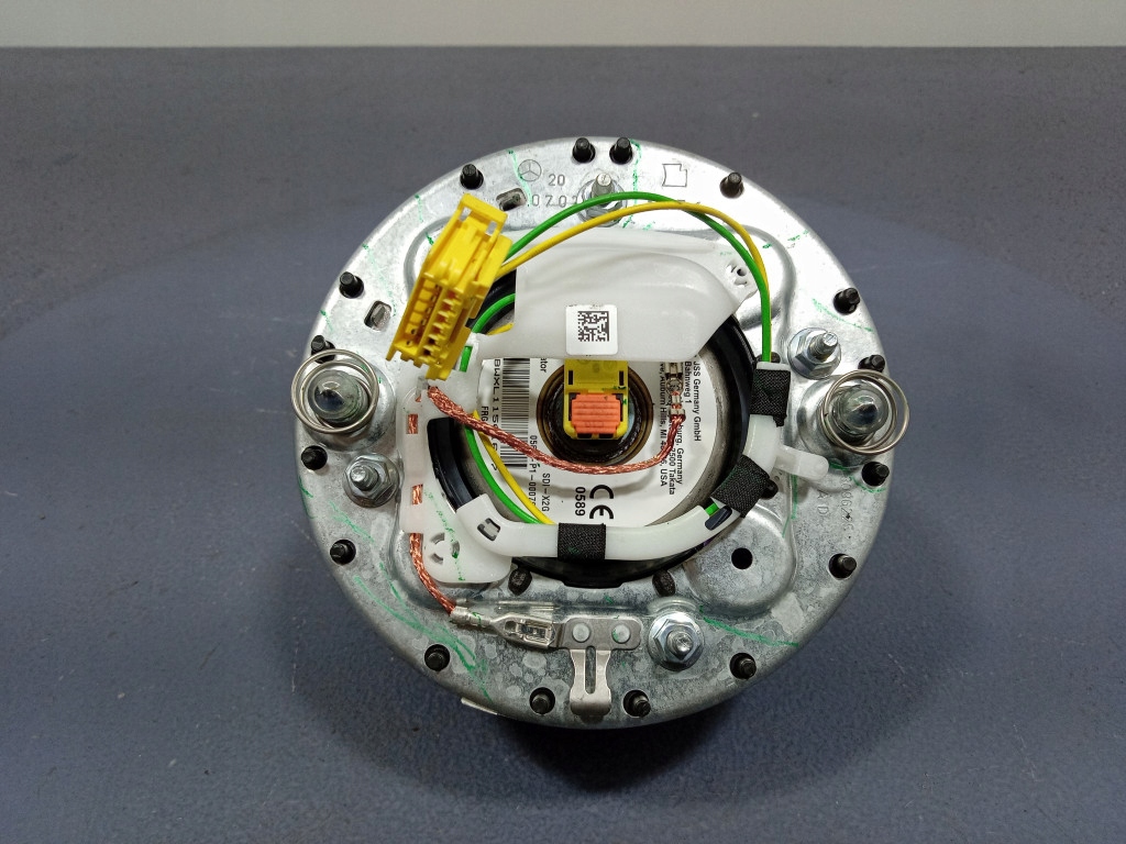 фото №14, Mercedes gle 63 amg воздуховод alcantara карбон лепестки переключения