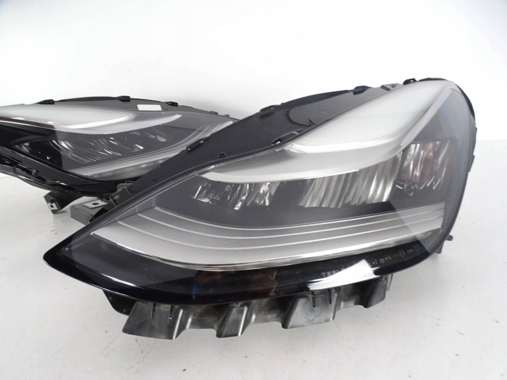 Фара перед передняя левая tesla 3 full led Цена