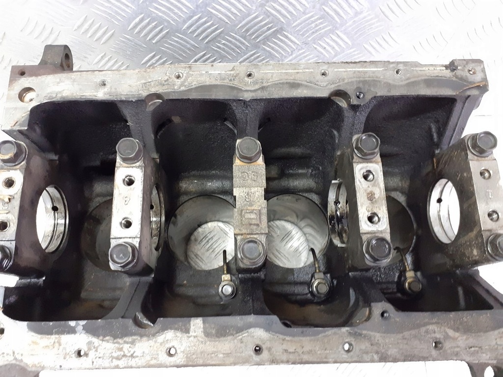 фото №6, Блок двигателя mazda 6 gg 2.0 di rf5c